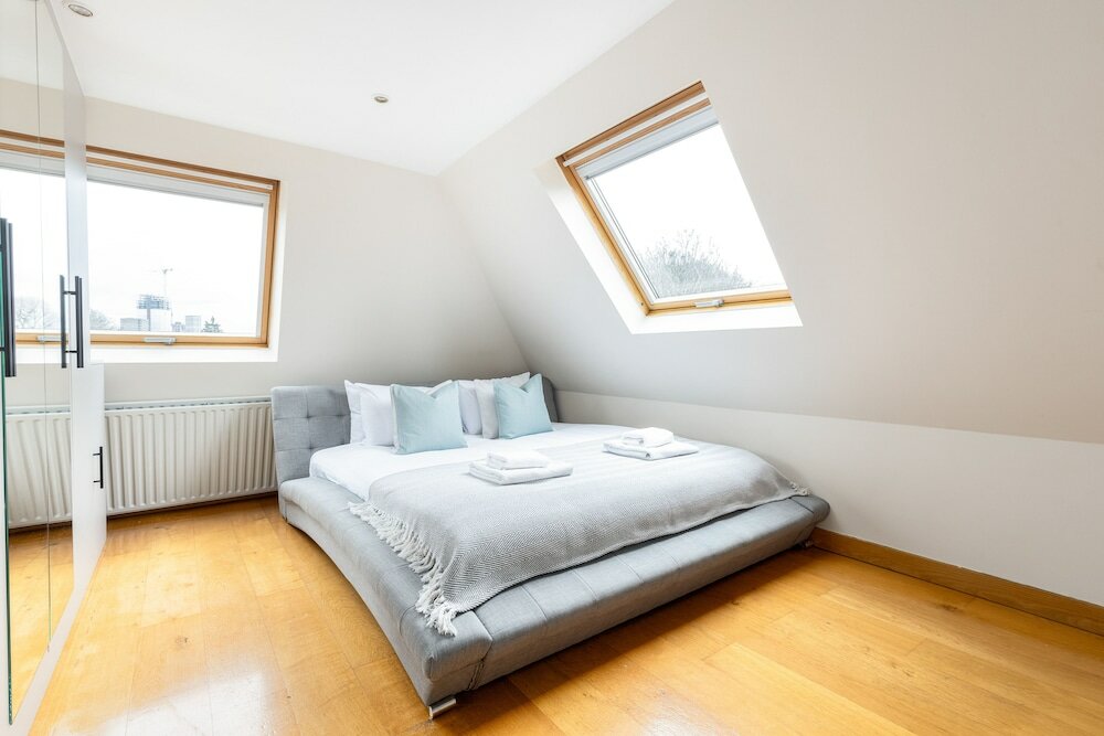 Фото The Acton Collection