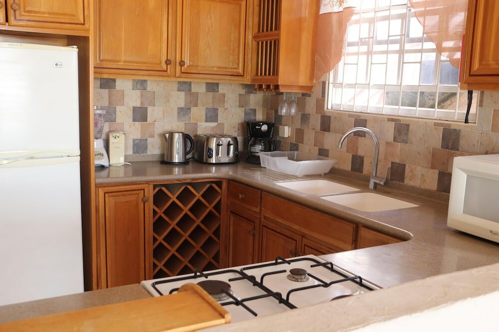 Фото Ginger Lily 2-bed Suite at Sungold House Barbados