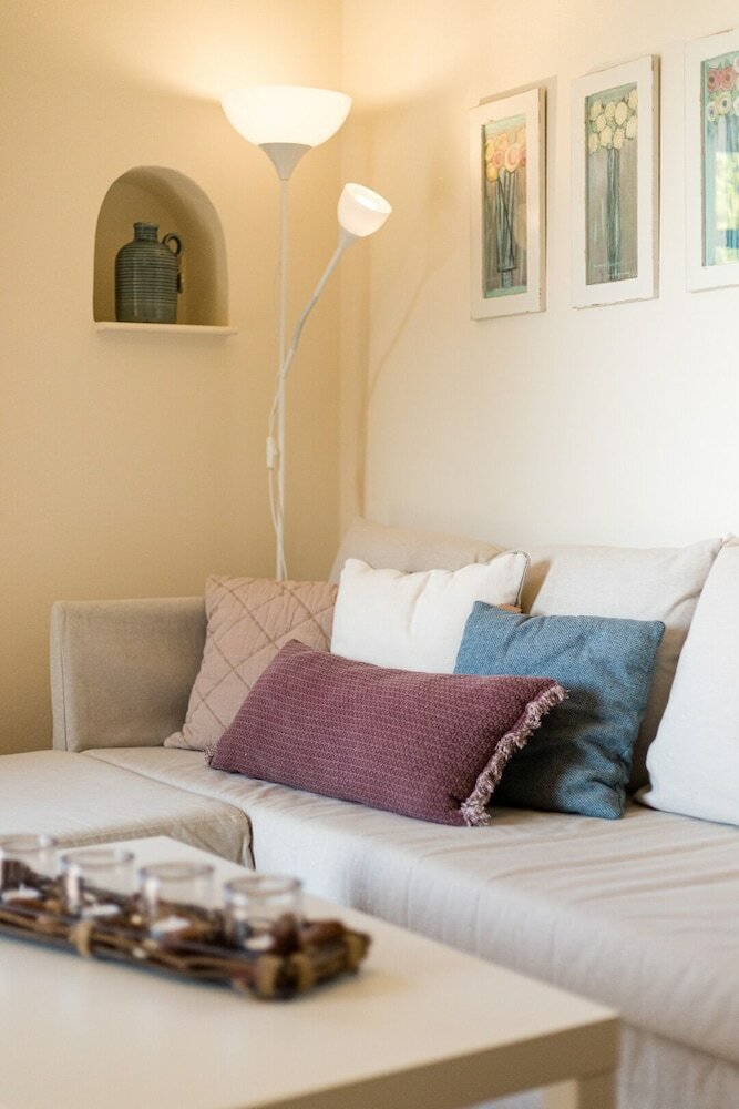 Фото Lithos Stoupa Villas