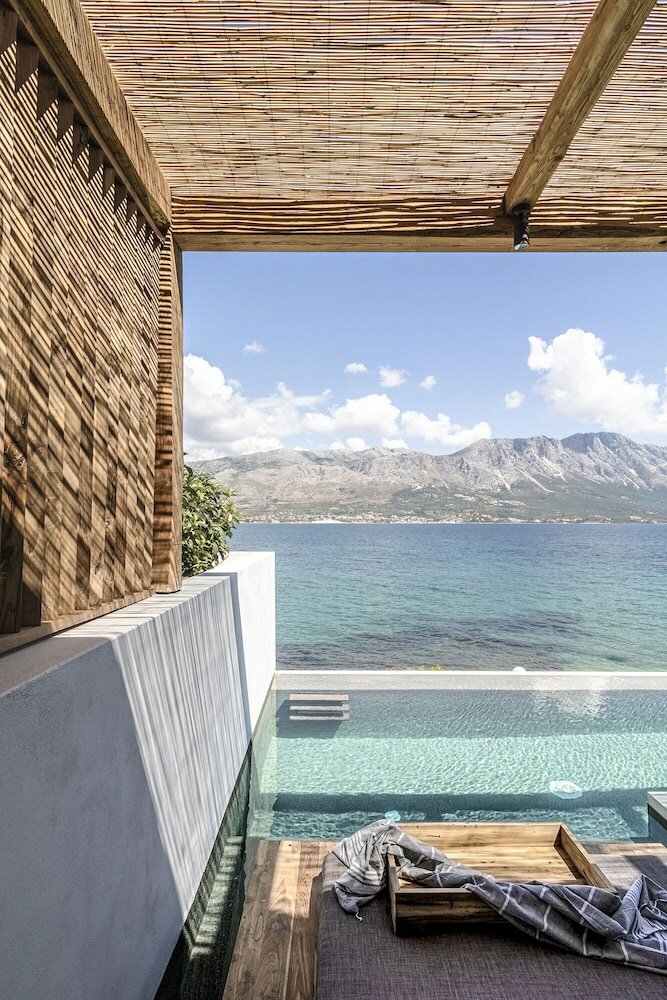 Фото Amethyst Selene Paleros