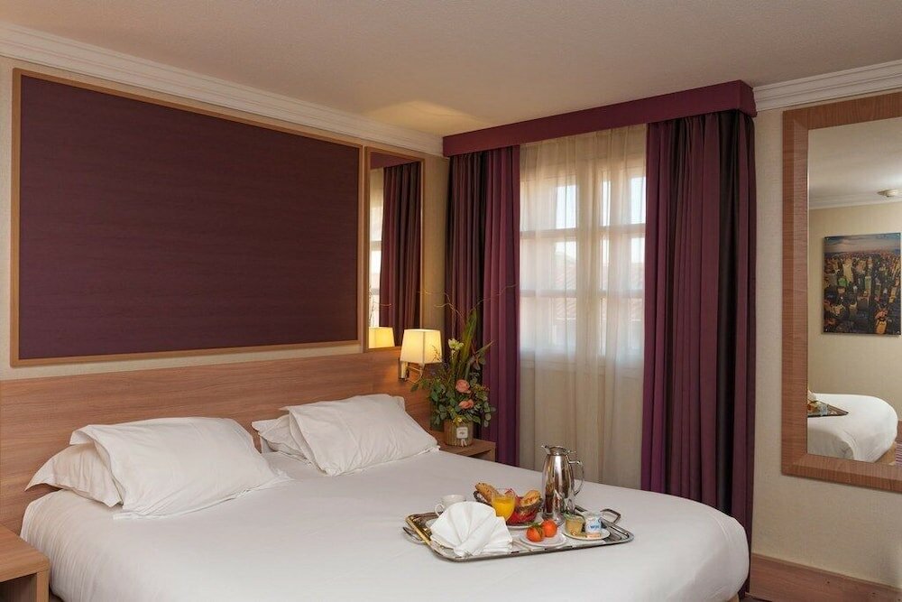 Фото Plaza Hotel Capitole Toulouse