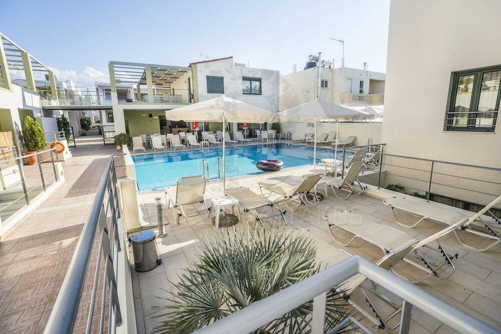 Фото Athina Beach Hotel