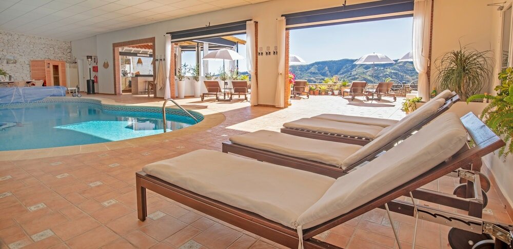Фото Malaga Hills Double Comfort Boutique & Wellness Hotel -Adults Only