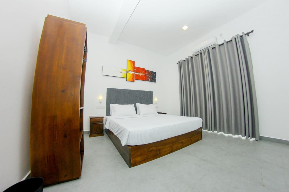 Фото Scenic Bay Weligama