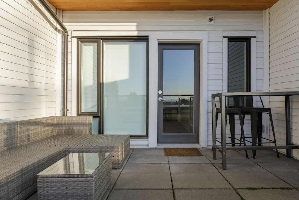 Фото 7476 Granville St