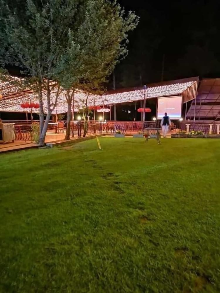 Фото Gahirat Castle