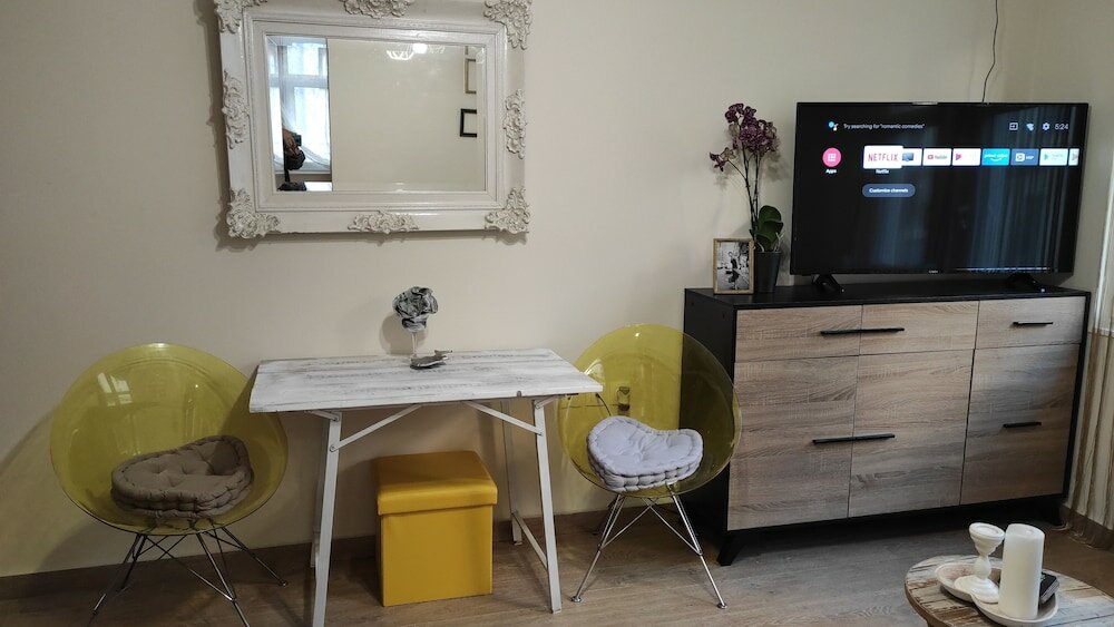 Фото Athens Living Room