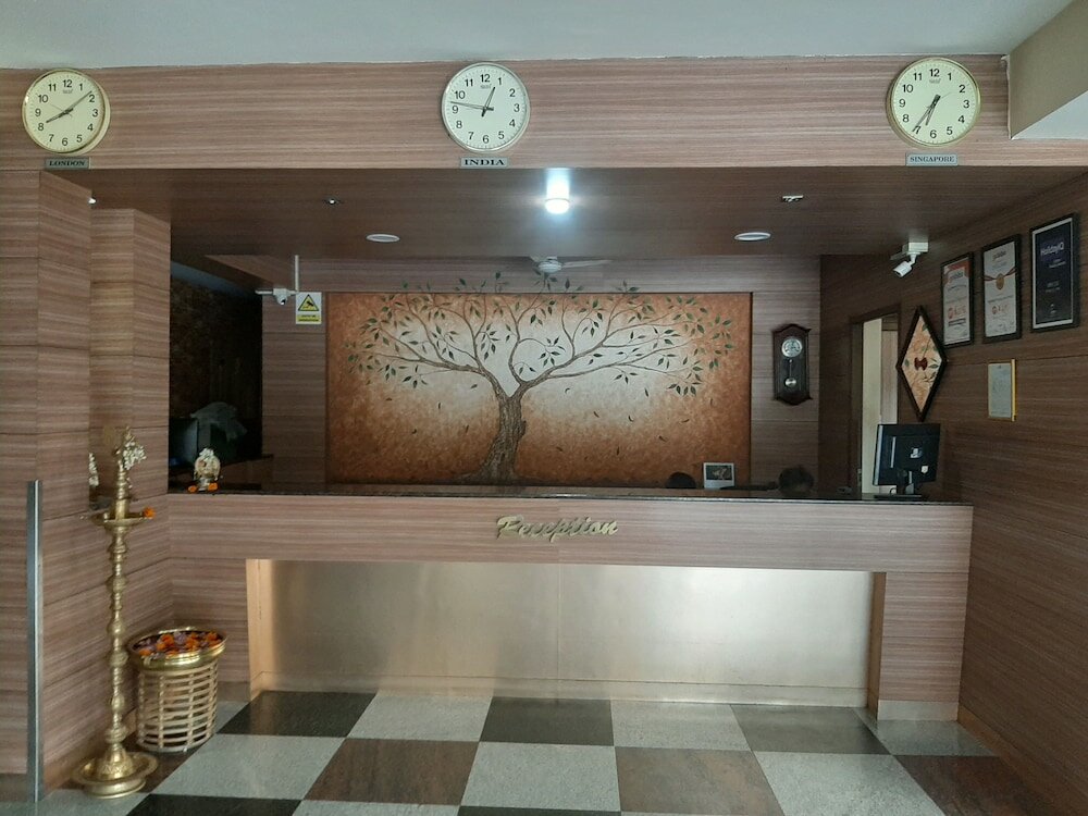 Фото Mysore Mayflower Hotel