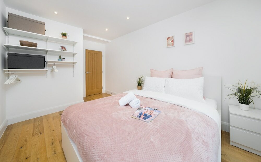 Фото Panther House by Oval