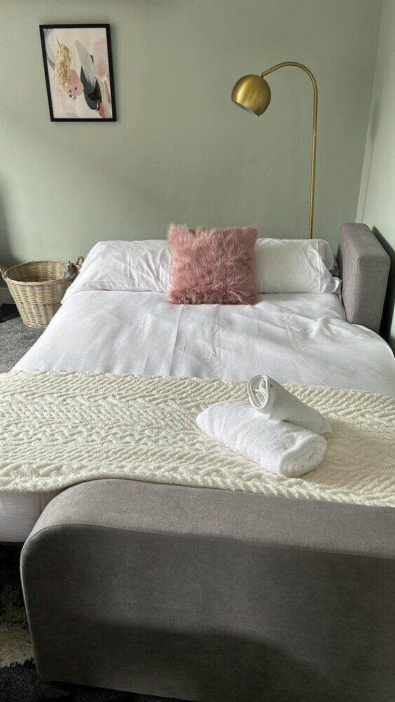 Фото Modern Cosy Home Sleeps 6 With Parking nr Preston