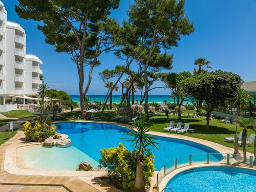 Гостиница Playa Esperanza Resort в Пладжа-де-Муро