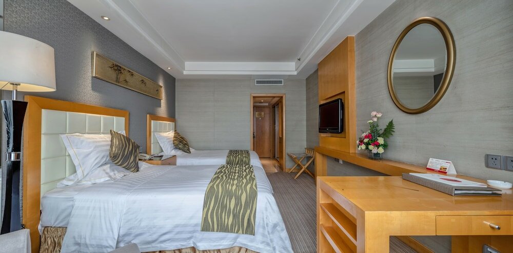 Фото Yungang Jianguo Hotel