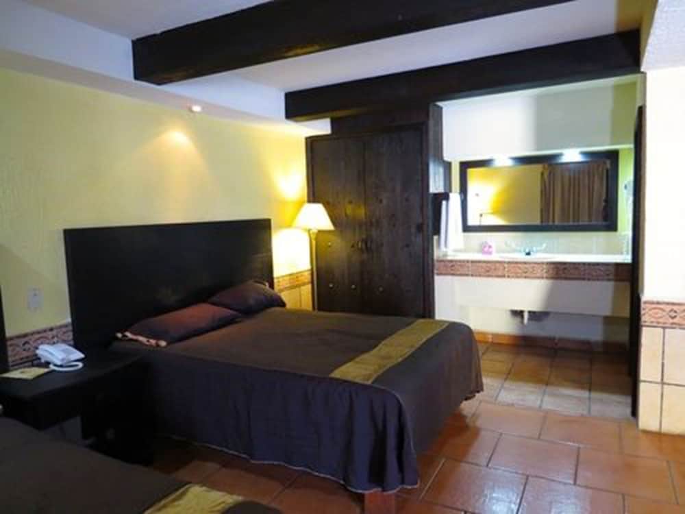 Фото Hotel Mirage Express