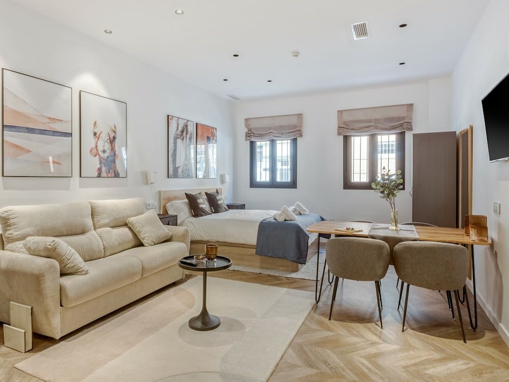 Фото Limehome Malaga Calle Ancha del Carmen