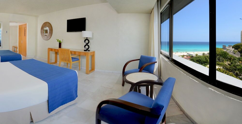 Фото Park Royal Beach Cancún - All Inclusive