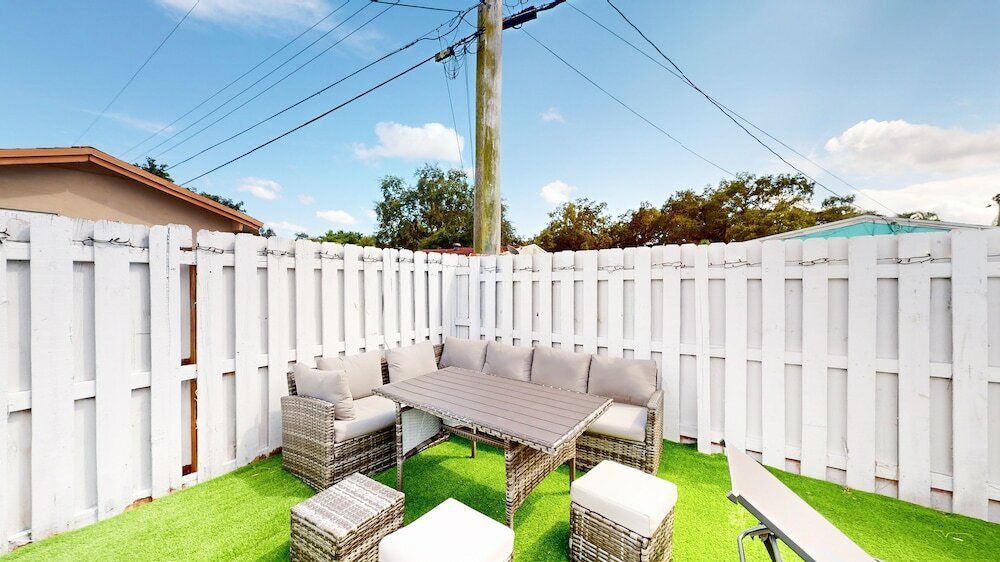 Фото Casa Lucia 5br Luxury Home with Pool