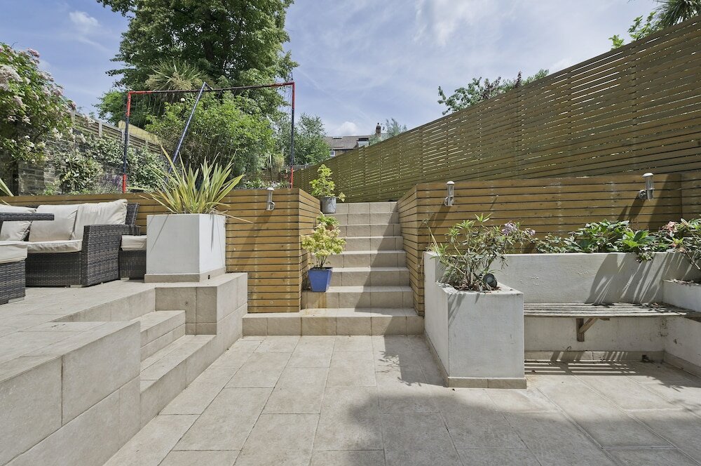 Фото Beautiful Battersea Home by Clapham Junction by UnderTheDoormat