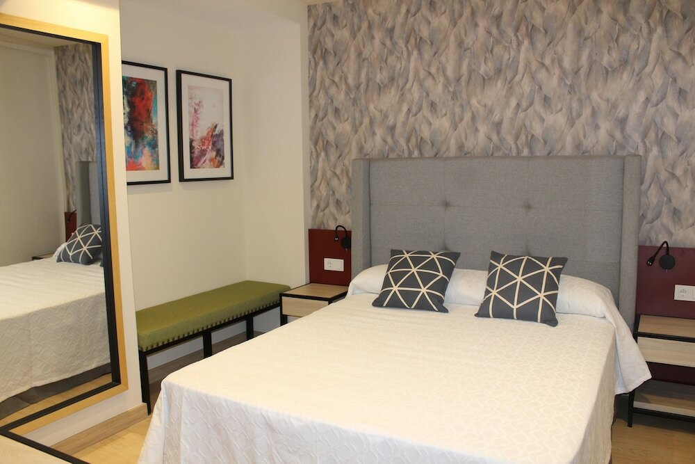 Фото Debambú Atarazanas