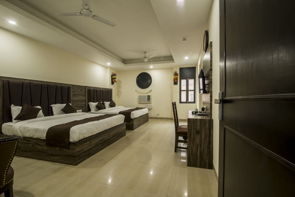 Фото Hotel Mahajan Internatioanal