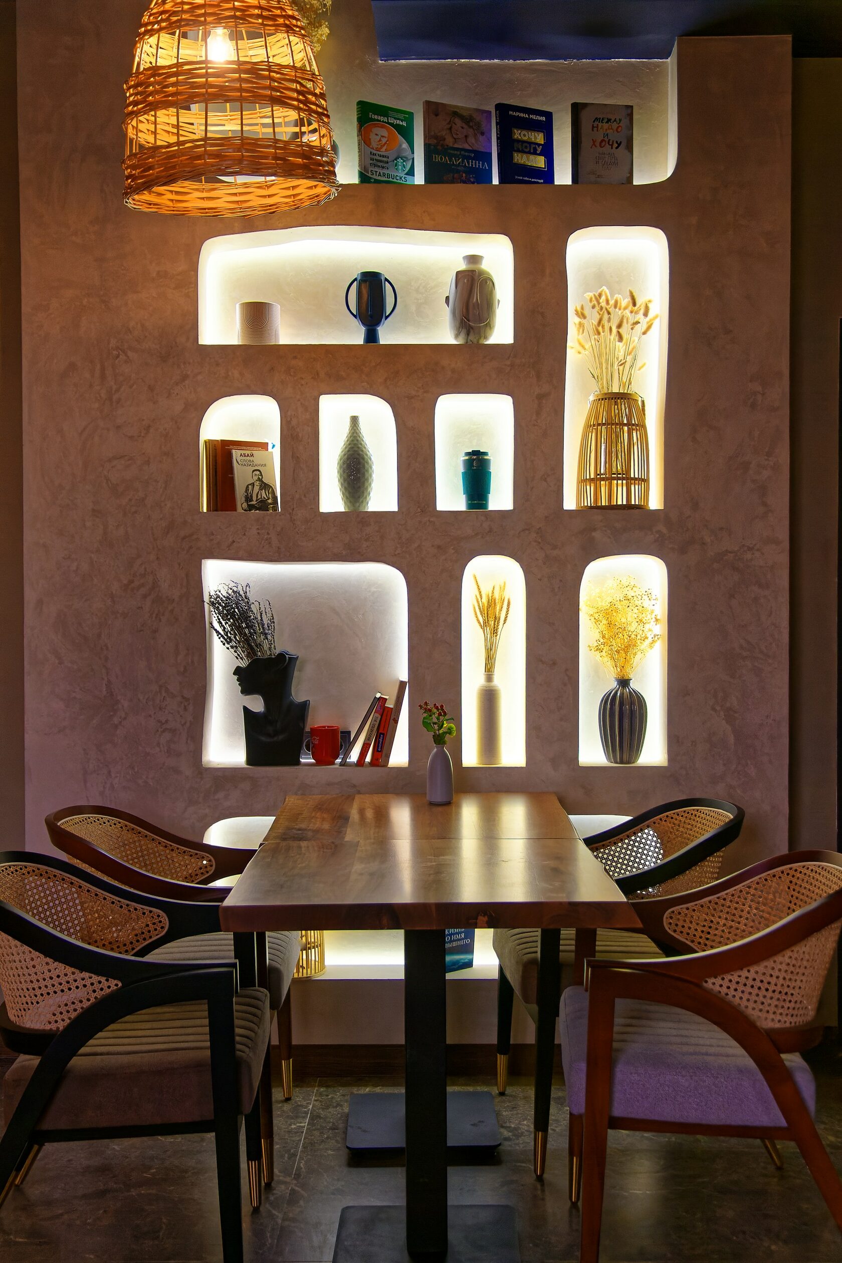 Фото Aston Hotel