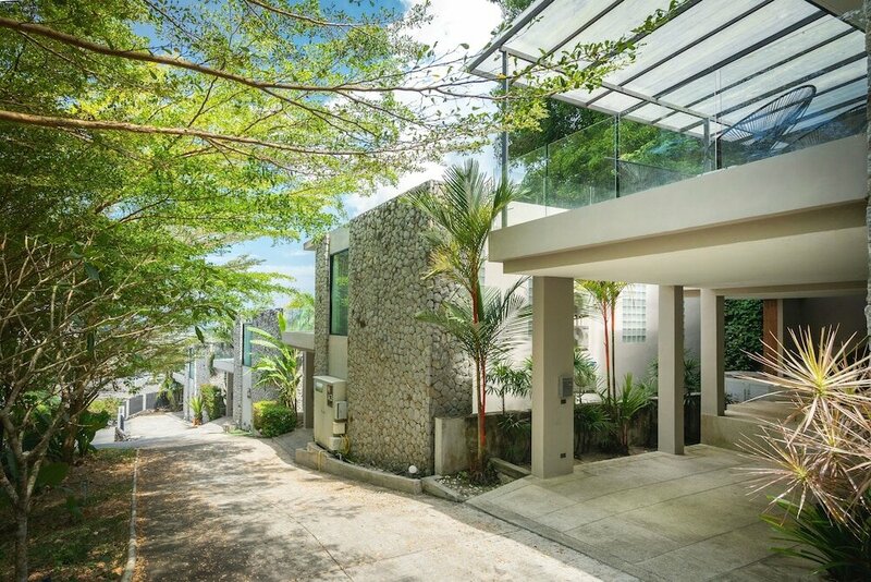 Гостиница Kamala Hill View Villa Natural Touch A4