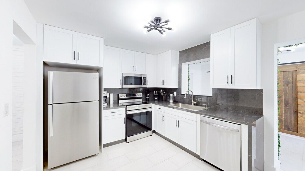 Фото Casa Lucia 5br Luxury Home with Pool