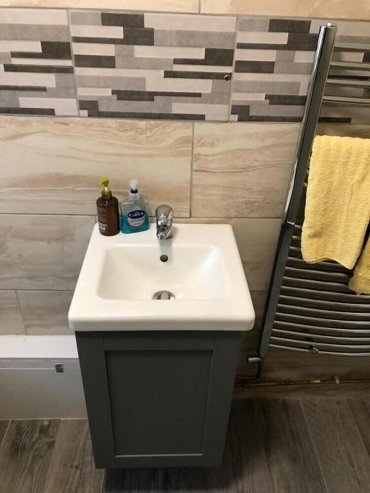 Фото Featherstone Court