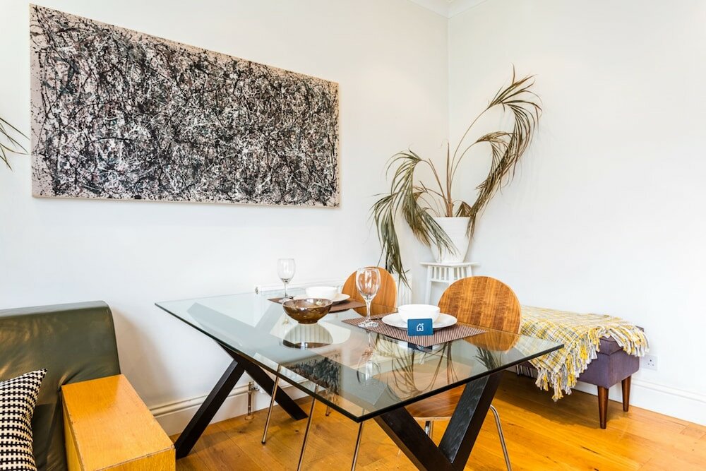 Фото Bright and Spacious Notting Hill Nest