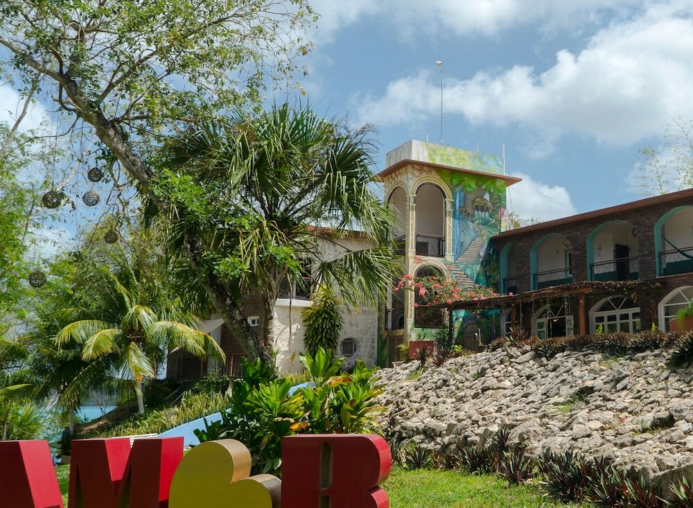 Фото отеля 1