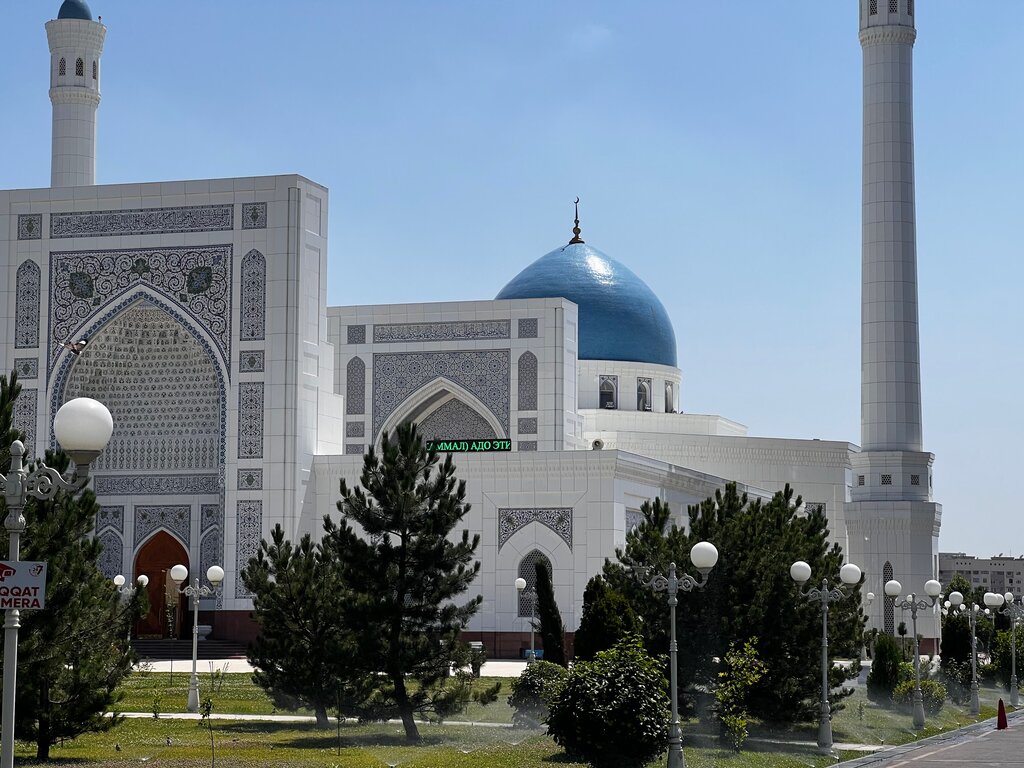Central Asian Pilaf Center Besh Qozon, restaurant, Tashkent, Iftihor