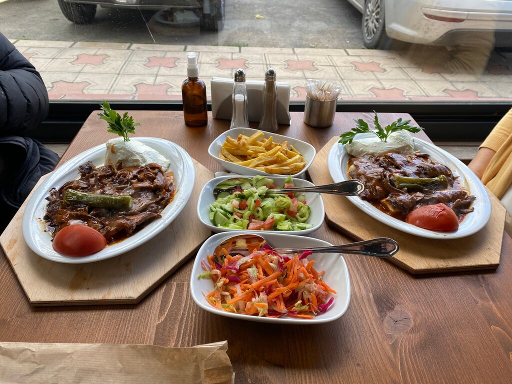 Restaurant Octagonal Wood-Fired Doner, Corlu, photo