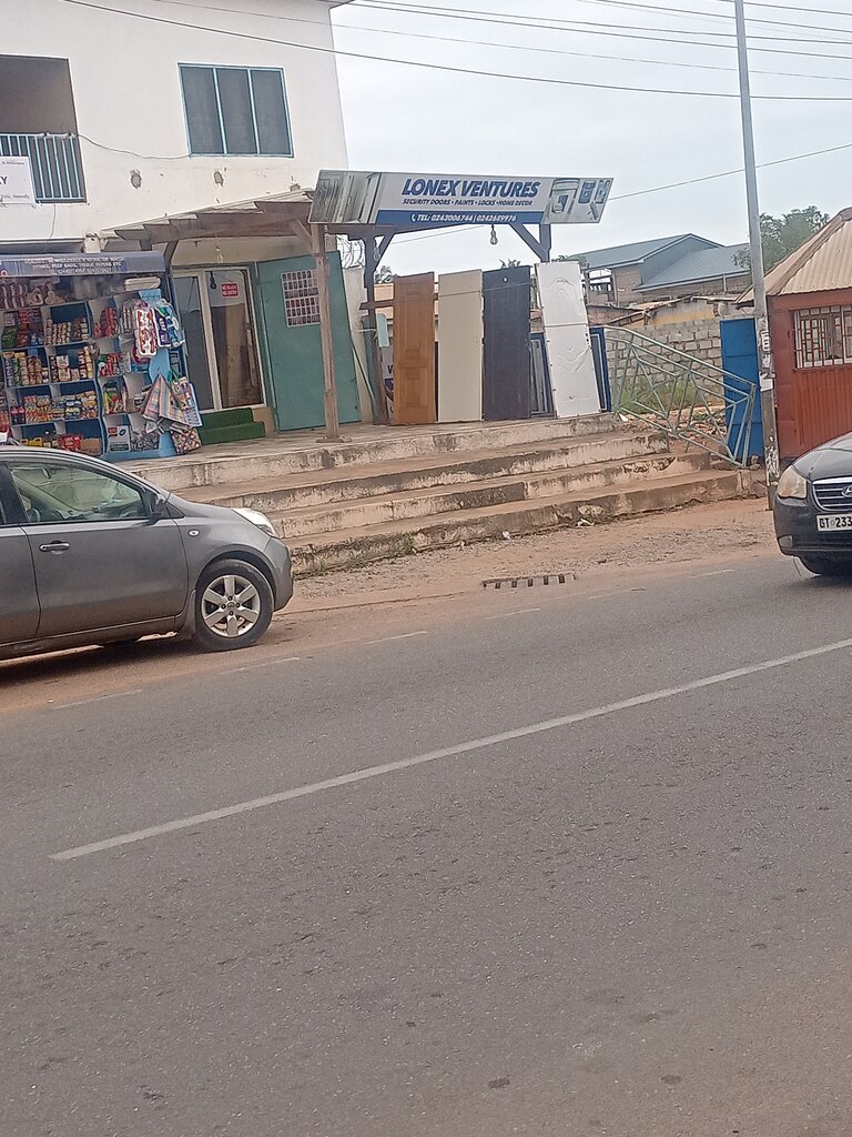 Doors Lonex ventures, Accra, photo