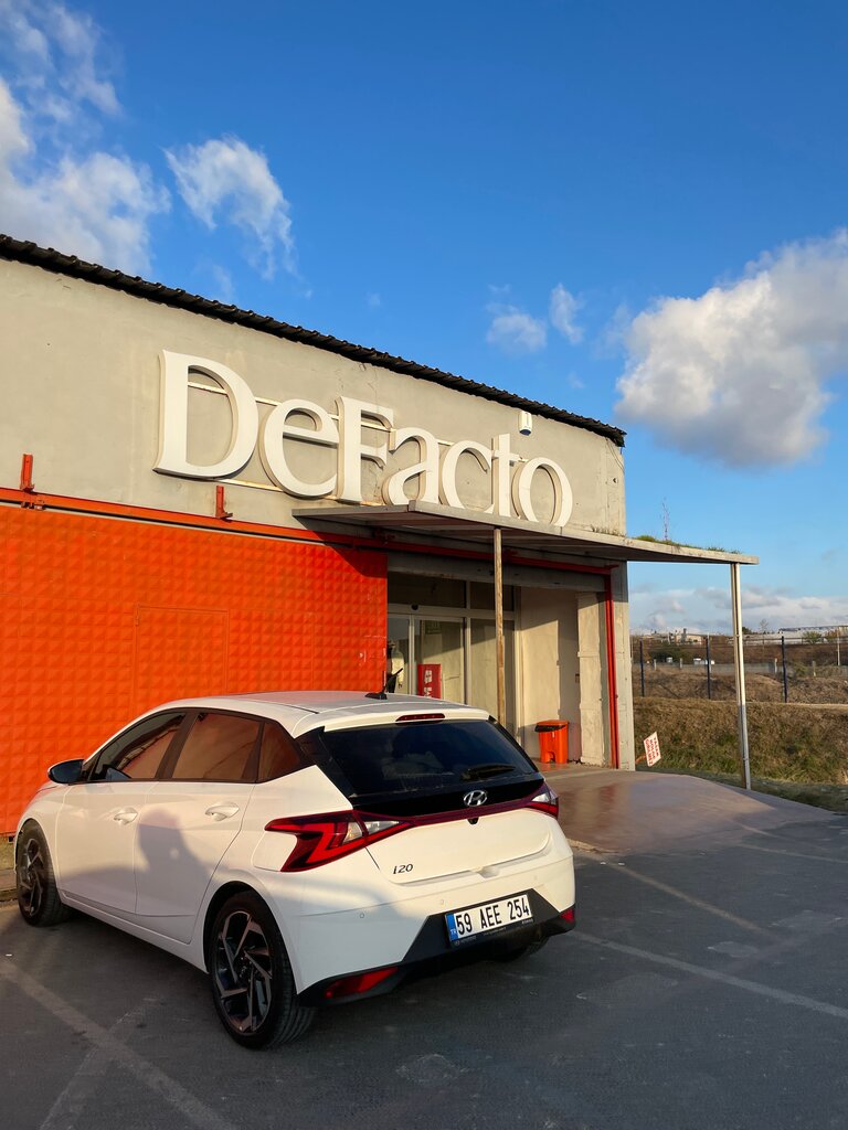 Giyim mağazası DeFacto Depo, Kapaklı, foto