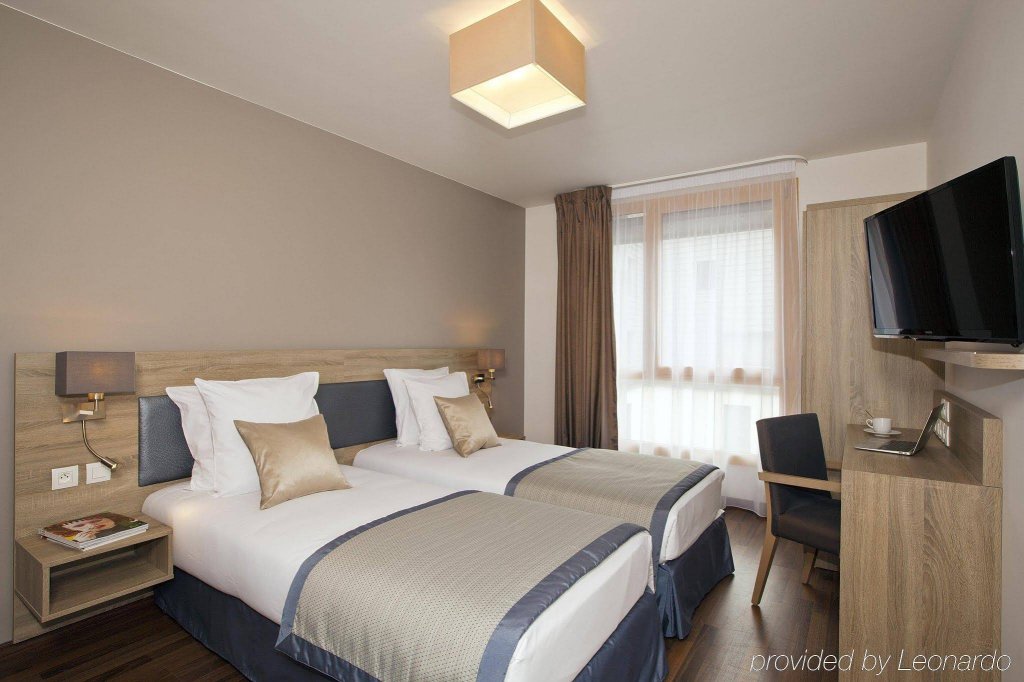 Фото Residhome Paris Issy Les Moulineaux