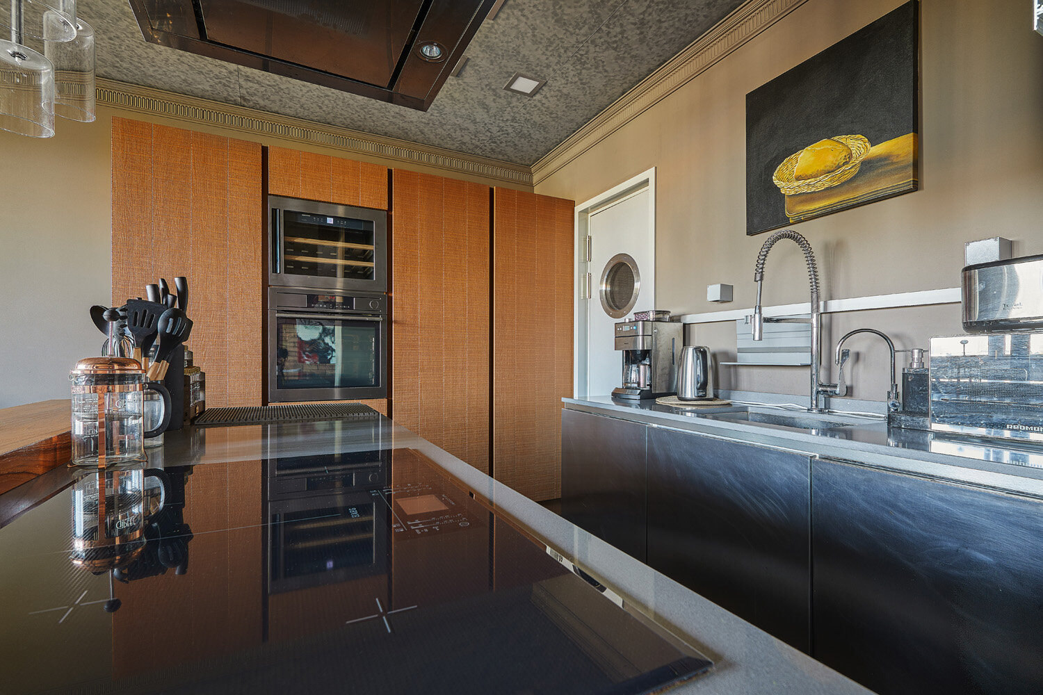 Фото Апартаменты на улице Чехова 1