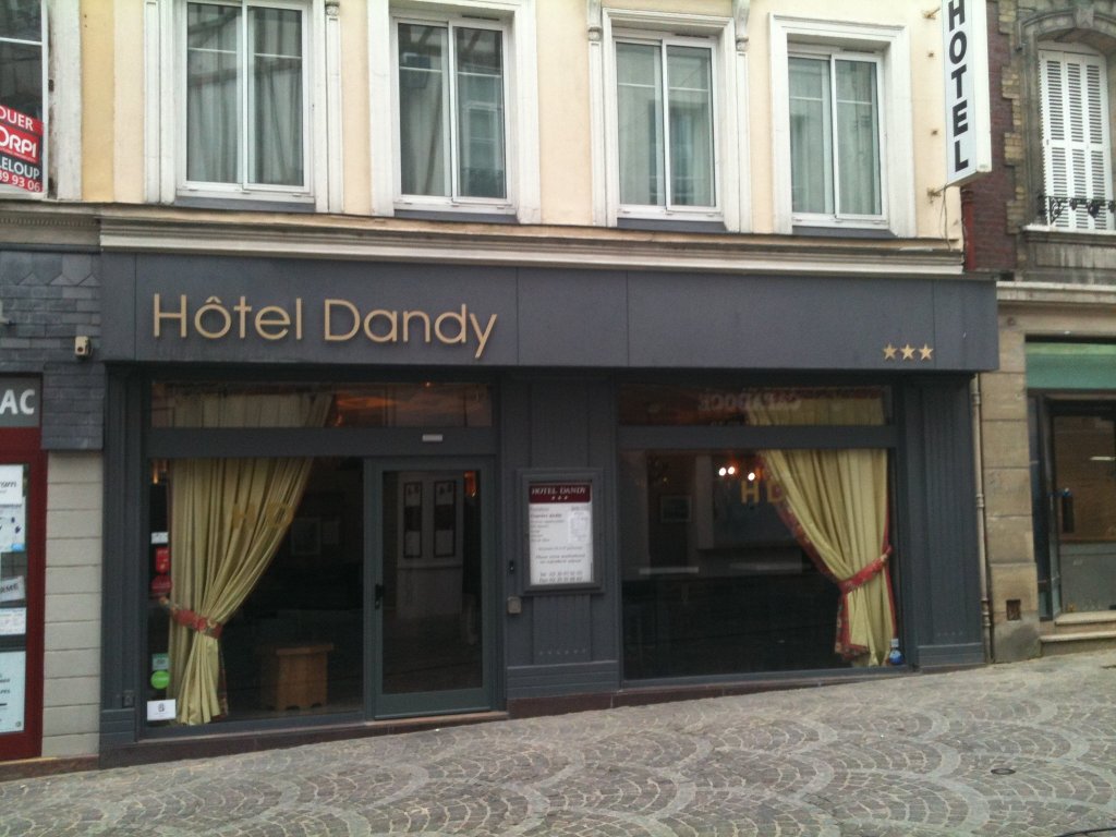 Фото Hôtel Dandy