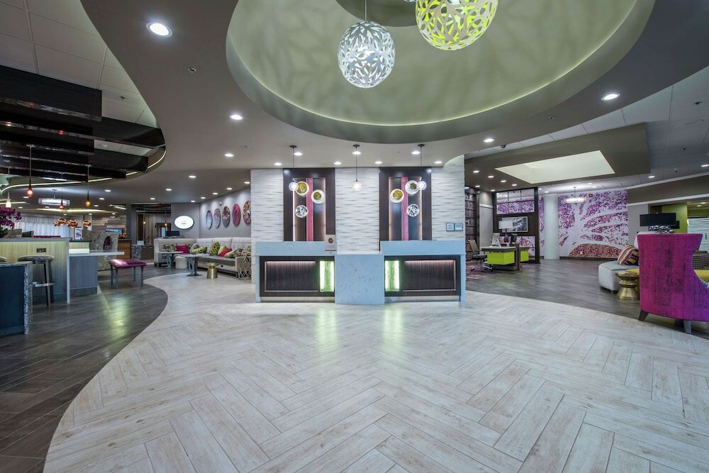 Фото DoubleTree by Hilton Winston Salem - University