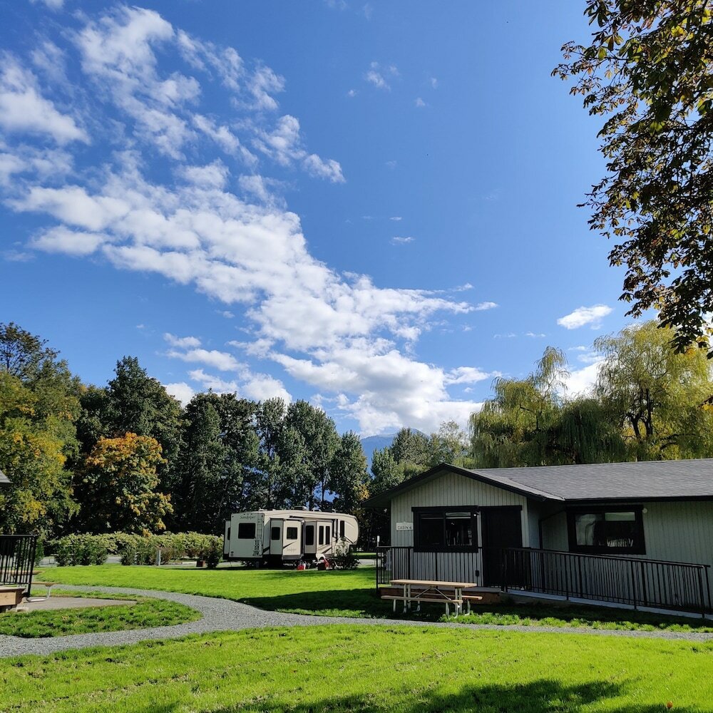 Фото Pathfinder Camp Resorts Agassiz