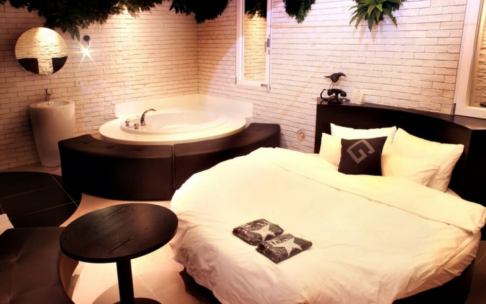 Фото Hotel Galaxy Tour Yeongdeungpo