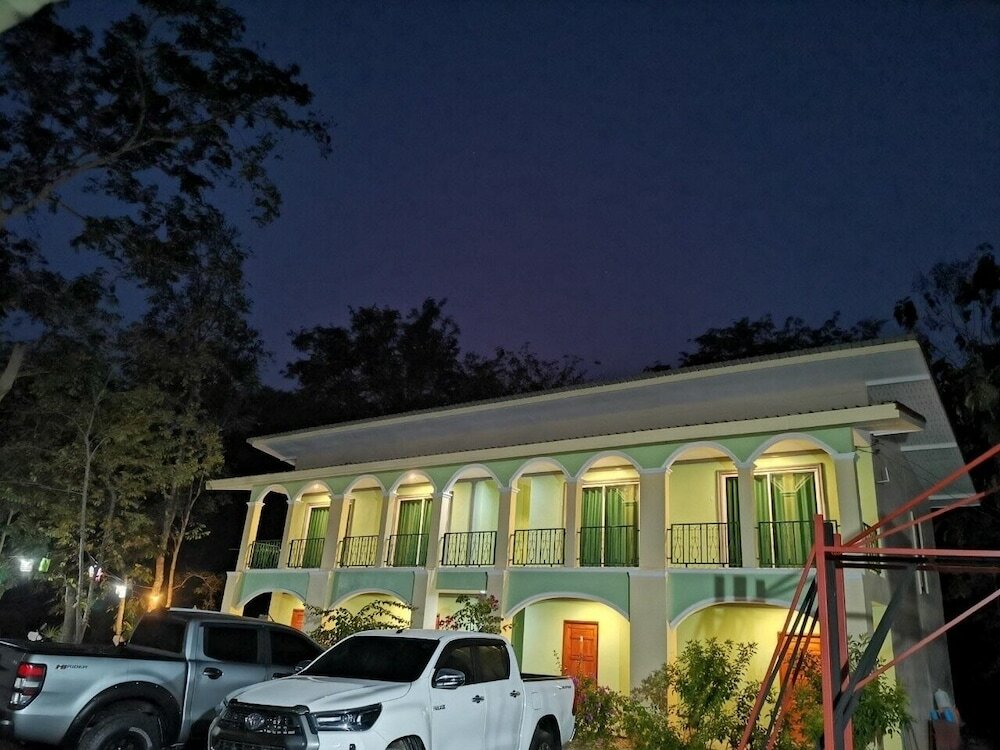 Фото Terminal 1 cafe and resort