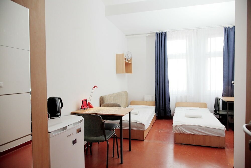 Фото Pop Up Hostels - Downtown