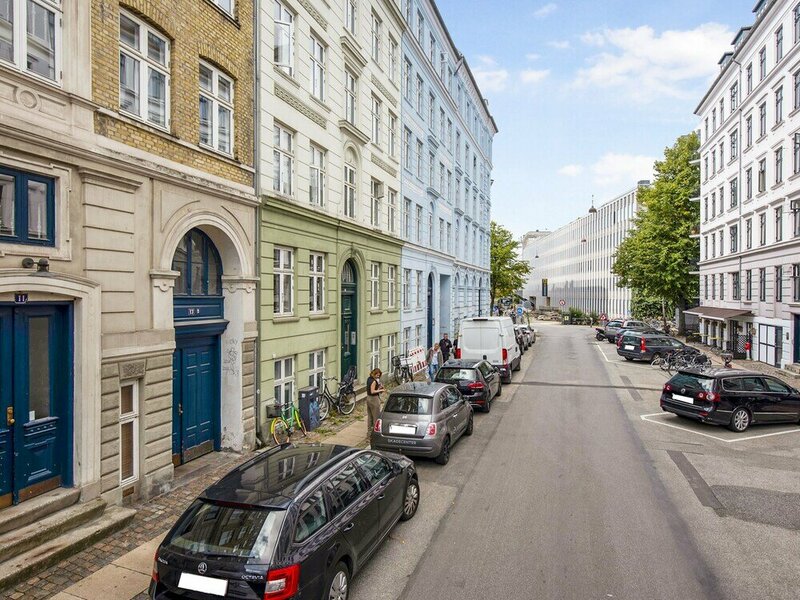 Гостиница Sanders Lake - Pleasant 2-bdr Apt in City Center