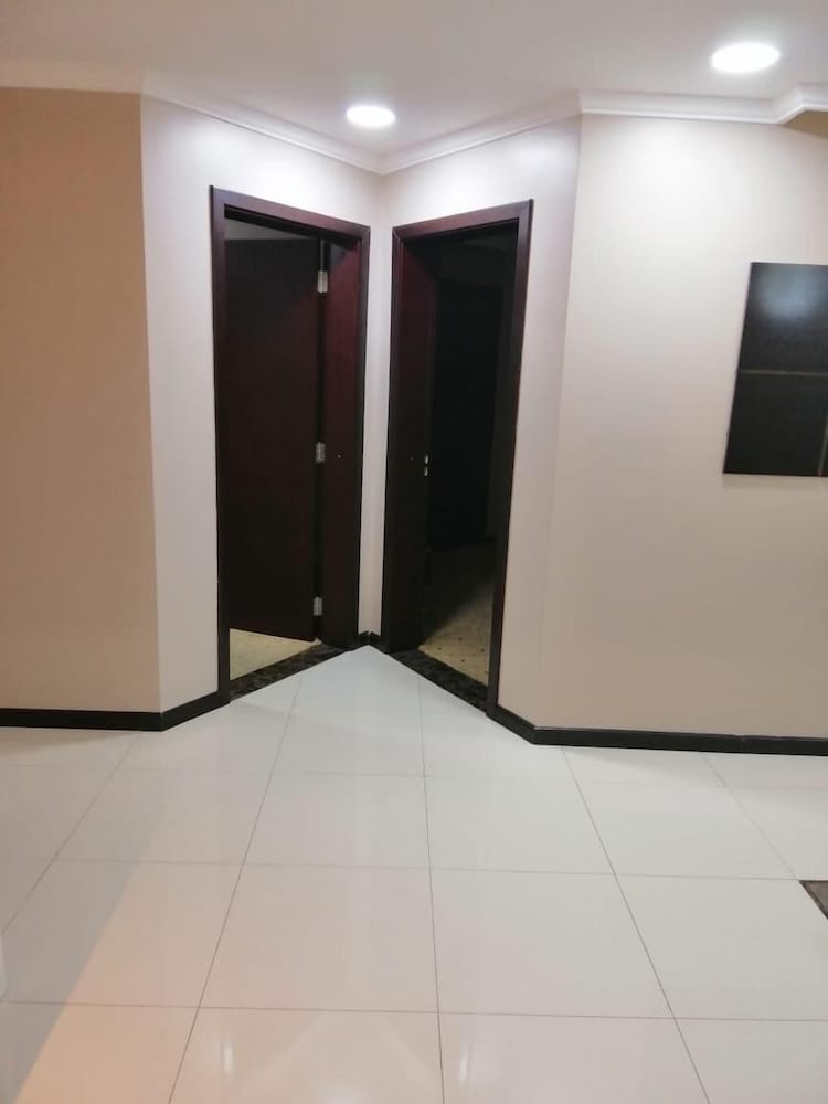 Фото Asalah Hotel Suites