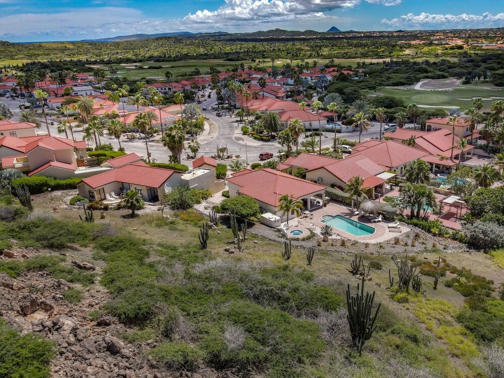 Фото New Gorgeous Listing With Hot Tub& Golf Course View! in Tierra del Sol!