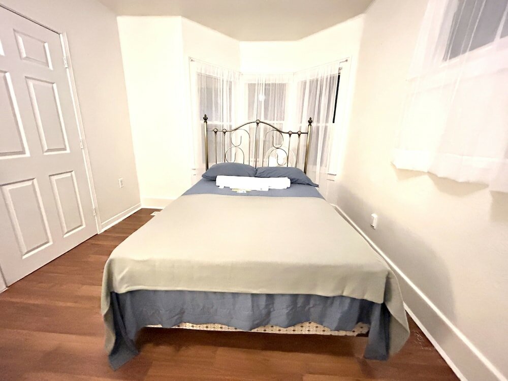 Фото Housing Albert