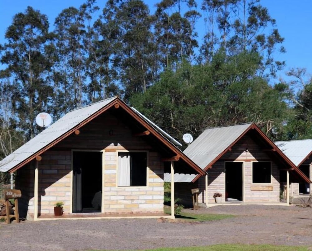 Фото Pousada Chalés Vale do Rio do Boi