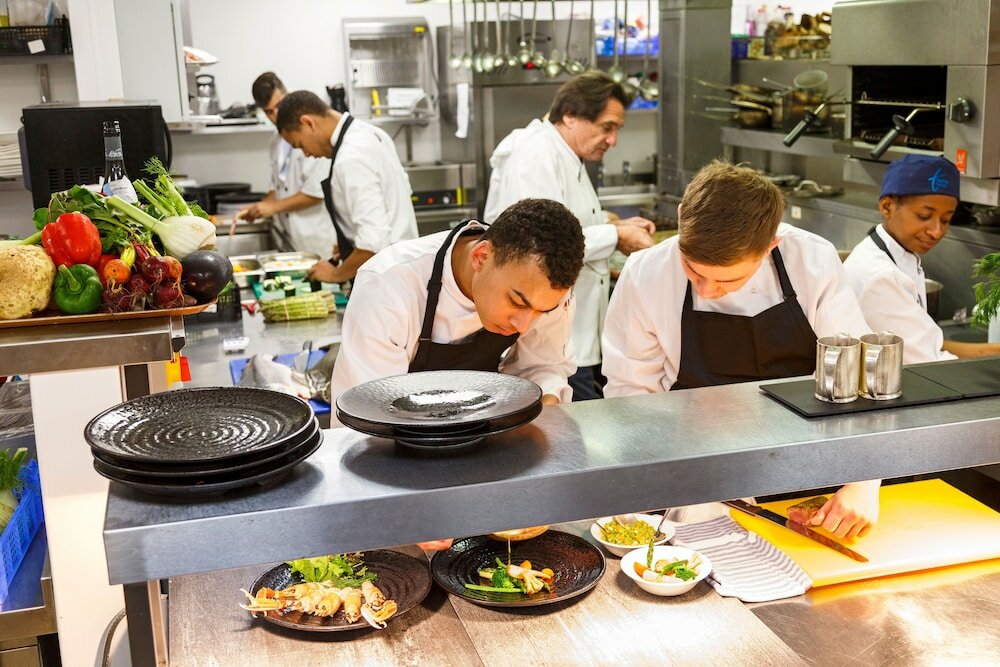 Фото Gonville Hotel