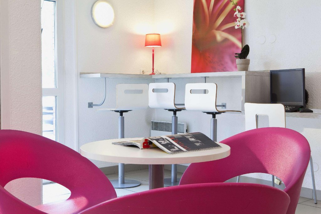 Фото Premiere Classe Rosny Sous Bois