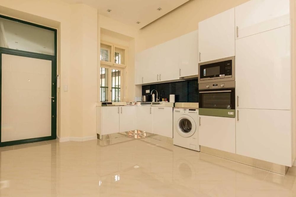 Фото Erzsébet SPA Apartment