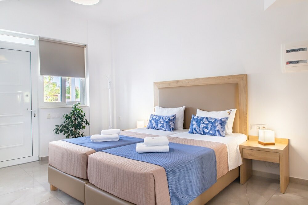 Фото Arigiri Apartments & Suites